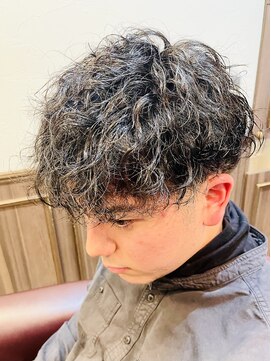 ミリオンバックス 上野(Million Bucks) 韓国マッシュ/ダークアッシュ/ニュアンスパーマ/スペインカール