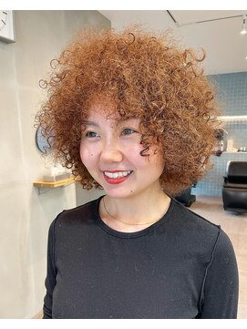 ナループロアオハナ(Nalu pu loa ohana) ポップコーンパーマ/アフロ/海外風パーマ/スパイラルパーマ/原宿