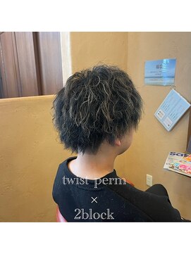 シェロヘア(cielo HAIR) ツイストパーマ×2ブロック