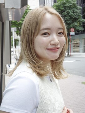 ビュートリアム265(BEAUTRIUM 265) レイヤーカットミディアム/顔周りレイヤー/くびれレイヤー/銀座