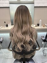 リリー(Lilley)&nbsp;【lilley 稲永麻衣】羽エクステ+ロングヘア+顔まわり+韓国ヘア