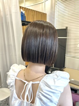 ネオリーブウリ 二子玉川店(Neolive uri) カールセミディシアーカラーレイヤーカット[二子玉川]