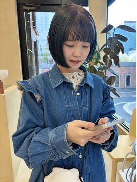 スニュウ(snuw) 似合わせカットボブ小顔カットグレージュブルーブラック