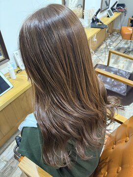 ファム(fam.) 秋の柔らかベージュ