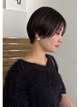 ヨーク(YOKE) 大人ショートベリーハンサムグレージュ丸みボブ20代30代40代