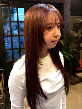 アットザコーナー(at the corner) 顔周りカット レイヤーカット 前髪カット ブラウンカラー 20代