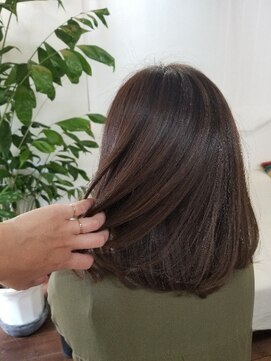 オン(OooN) アッシュベージュ!