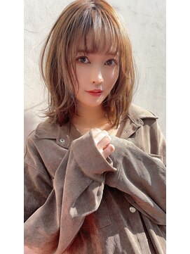 マリアバイアフロート(Maria by AFLOAT) 【重山】ホワイトグレージュコンマヘアネビージュボブウルフ