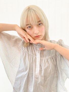 スー 渋谷(suu) 【SUN】トレンド☆ケアブリーチのホワイトブロンドボブ＊モエ