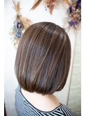 ショートボブ ブリーチ無しナチュラルハイライト