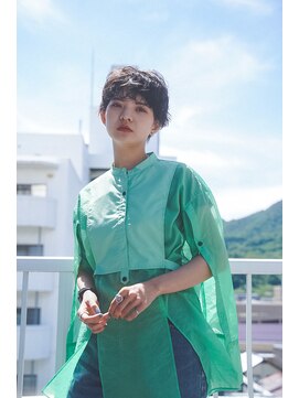 ザ ドッツ(THE DOTS) コンパクトなパーマヘア