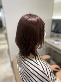 ピンクベージュ