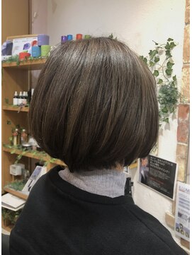 ドゥ スタイル 三国ヶ丘店(Duex Style) 【白髪ぼかしカラー】長閑な春のアンティークグリーン×髪質改善