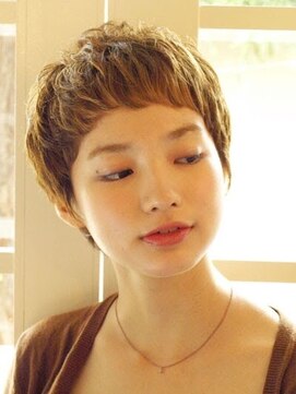 ハウスアンドヘアーワークス(House&Hair works) 前髪長め大人小顔ショート30代40代50代 藤沢