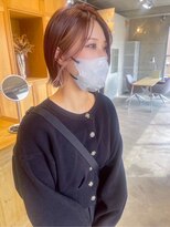 リコ(liko)&nbsp;インナーカラー×外ハネショートスタイル