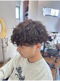 メンズ 茶髪 ブラウン 波巻きパーマ 波巻きスパイラル