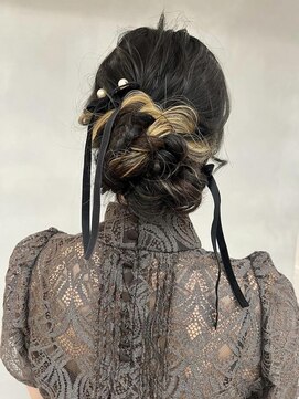 トッカ ヘアアンドトリートメント バイ リウム(tocca hair&treatment by Rium) ヘアアレンジ＊デザインカラー×シニヨン