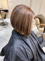 ソエル(Sowel)&nbsp;明るめ白髪ぼかしハイライト