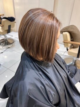 ソエル(Sowel) 明るめ白髪ぼかしハイライト