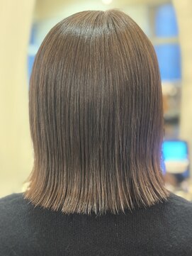 ヴィサージュエーデル(VISAGE edel) 【肩上切りっぱなし】