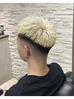 オアゾバーバー(OAZO BARBER)&nbsp;金髪フェード