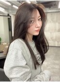 顔周りレイヤー 艶髪 透明感カラー オリーブグレージュ 韓国ヘア