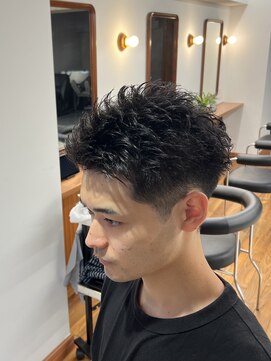 ザデイトウキョウ 表参道 青山(THE DAY TOKYO) スパイキーフェード/メンズカット/大人メンズ