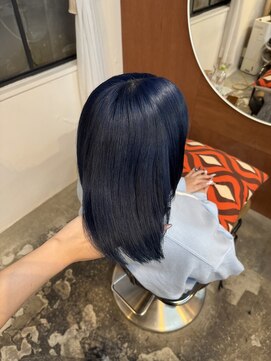 チャプター 問屋町(chapter) ケアブリーチネイビーブルーカラータッセルボブカット韓国ヘア