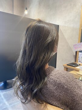 スーリール 姪浜店(Sourire) オリーブグレージュ♪