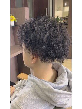 美容室アール ツイストスパイラル