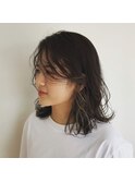 耳かけウェーブミディアムダークグレージュ地毛風カラー秋色20代