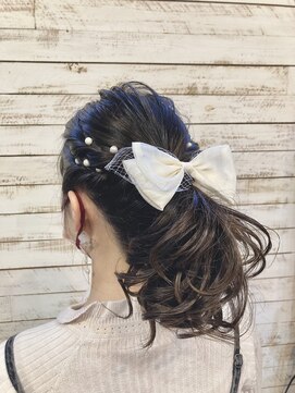リバイブ ヘア アンド スパ(Revive HAIR&SPA) ポニーテール
