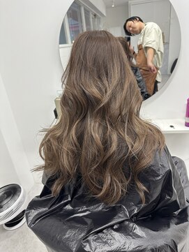 エラ(ELLA) レイヤーカット