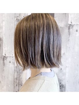 レイフィールド 関店 ぱつっとボブ/ハイライト/ベージュカラー