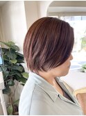 大人可愛いシンプルショートボブ前髪なし前下がり丸みショート