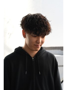 スレイ 西宮(SLAY) 波巻きハイライトアップバングツーブロックマッシュ