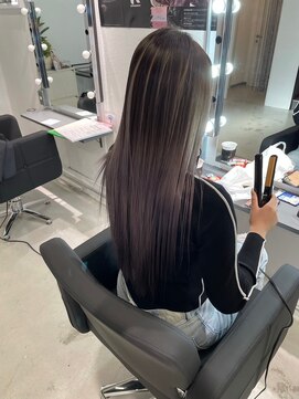 キング 高槻(K!ng) 縮毛矯正髪質改善ハイライトレイヤーカット高槻美容室エクステ