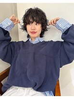 ホロ(hollo)&nbsp;マッシュショートウルフパーマ　スパイラルパーマショート