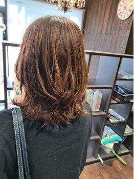 ヘアーサロン イデア(Hair salon IDEA)の写真/オーガニックカラーで髪と頭皮に優しい♪髪のダメージを最小限に抑え、艶やかな仕上がりに。色持ちも抜群◎