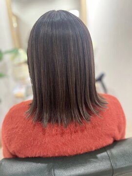 ウル(Ulu') ベージュ系ハイライト