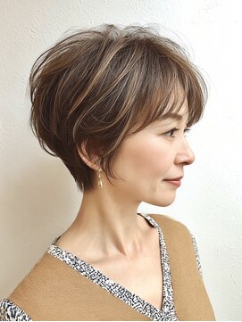 ハーツ(Heart's) 大人ショート 白髪ぼかし 脱白髪染め ハイライト40代50代60代