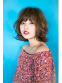 アッシュベージュ×外ハネシフォンボブ