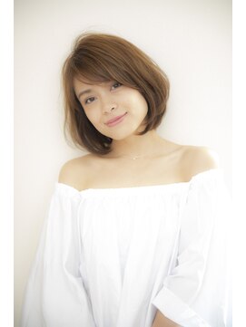 アームスヘアー(ARMS HAIR) 大人ワンカールのひし形ボブ