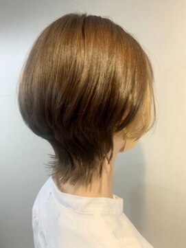 エイム ヘア リアム 調布店(eim hair liam) 丸みショートウルフ