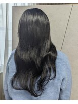 ニーナ ビューティーサロン(NINA Beauty Salon) 黒髪ロングヘア#ゆる巻き
