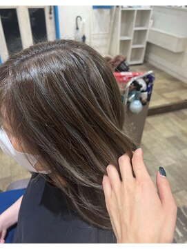 リッカヘアー(Ricca hair) 小顔セミロングハイライトアッシュベージュブラウン20代30代