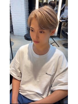 インク サカエ(inq sakae) ミルクティーベージュ/メンズ韓国ヘア/ブリーチカラー/ショート