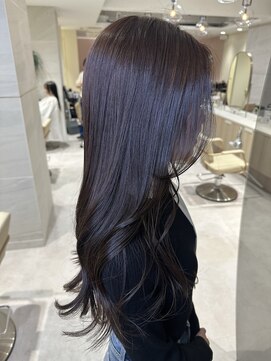 ミズチャーム(Ms.CHARM) レイヤーカット×暗髪