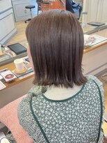 ヒビヲ(HIBIO) 横浜オリーブベージュブリーチなしダブルカラー外ハネボブ30代