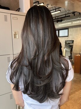 エインアンリー 明治神宮前(AIN.ANLY.) ☆アッシュベージュゆる巻きロングモテ髪フェミニンロング